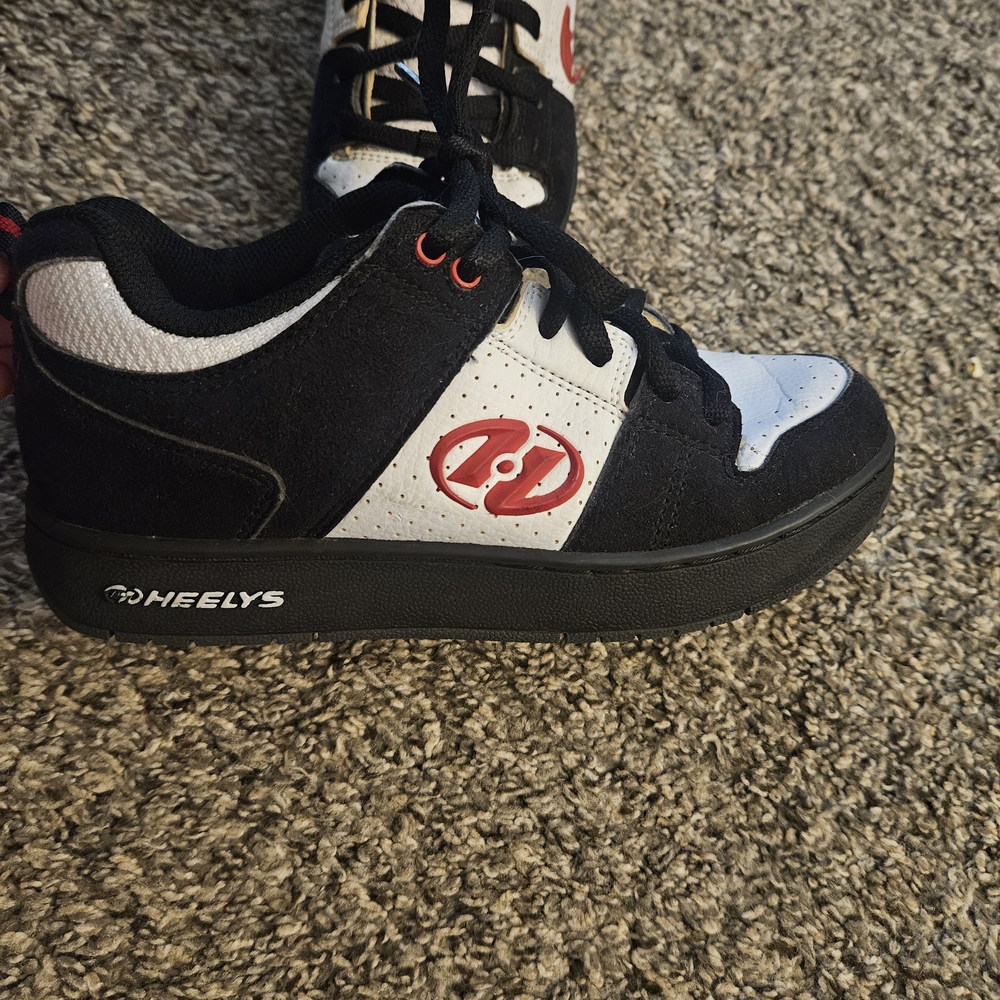 Heelys Kids' Black and White Sneakers with Red Logo